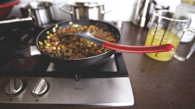 Cooking in Culinary School - Learn How To Cook at Dorsey Schools