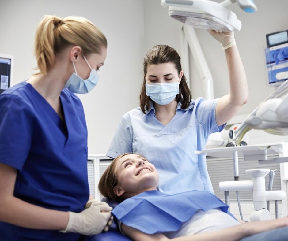 dental assistant career