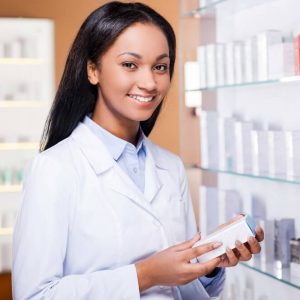 benefits of a pharmacy technician career