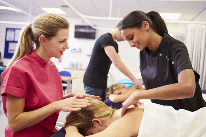 how to become a licensed massage therapist in michigan