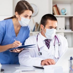 The Top Medical Assistant Qualifications to Have in 2021 | MI-NEW-CAREER 2 medical assistant qualifications