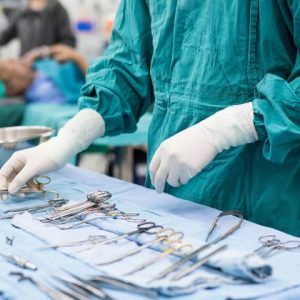 becoming a surgical tech