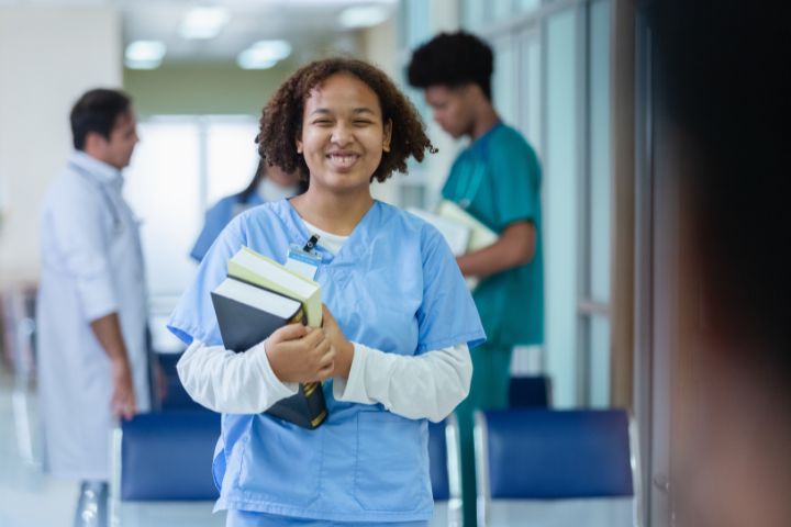 Choosing The Right Healthcare Program For Your Career 1 healthcare programs
