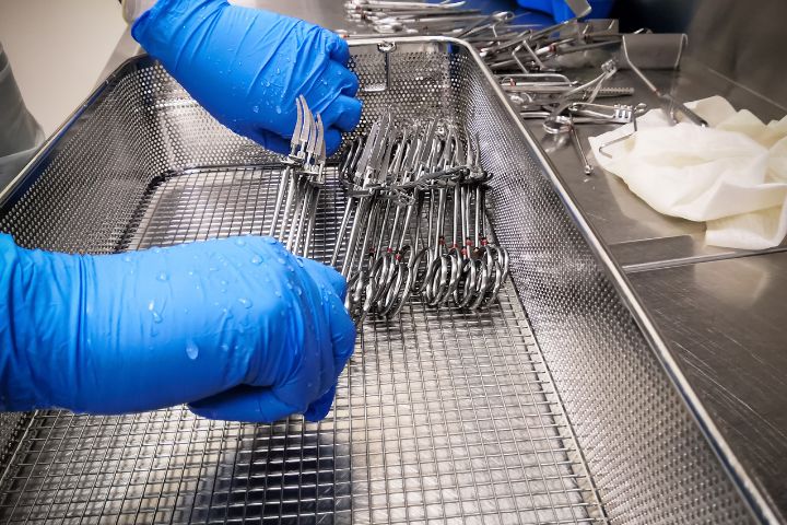 sterile processing techs